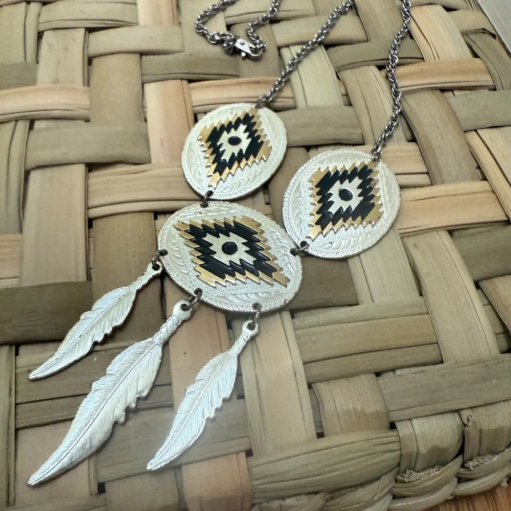 Silver and Black Feather Pendant Necklace - Picture 1 of 4